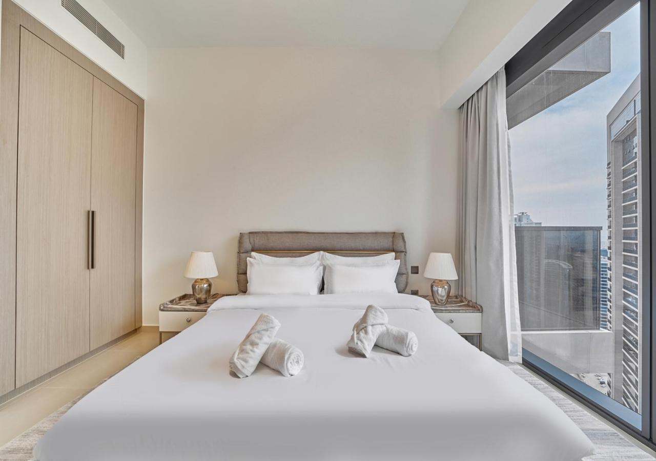 Majestic Act One 2br 37th Floor- Downtown- Boulevard View Apartment *