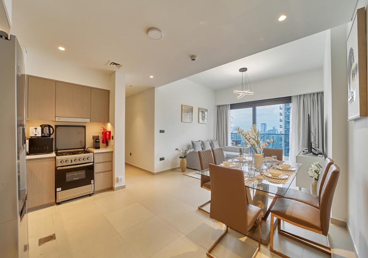 Majestic Act One 2br 37th Floor- Downtown- Boulevard View
